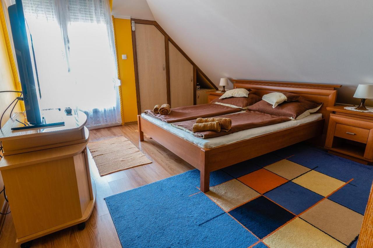 Harkány Gal Apartmanhaz מראה חיצוני תמונה