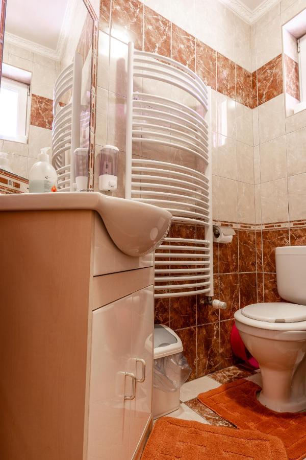 Harkány Gal Apartmanhaz מראה חיצוני תמונה