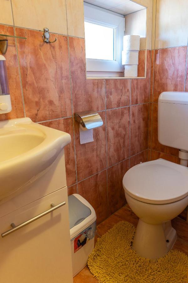 Harkány Gal Apartmanhaz מראה חיצוני תמונה