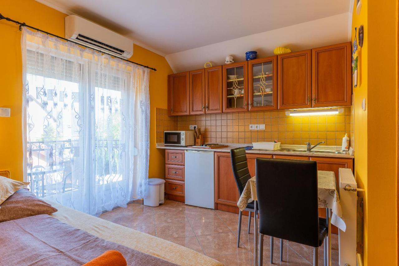 Harkány Gal Apartmanhaz מראה חיצוני תמונה