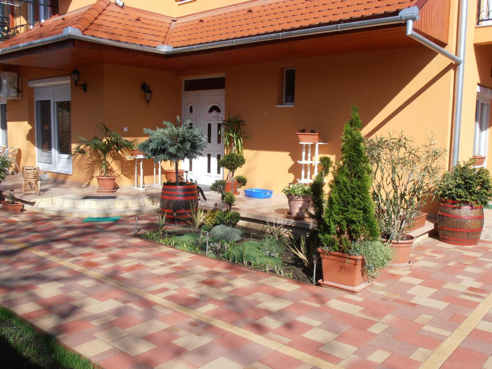 Harkány Gal Apartmanhaz מראה חיצוני תמונה