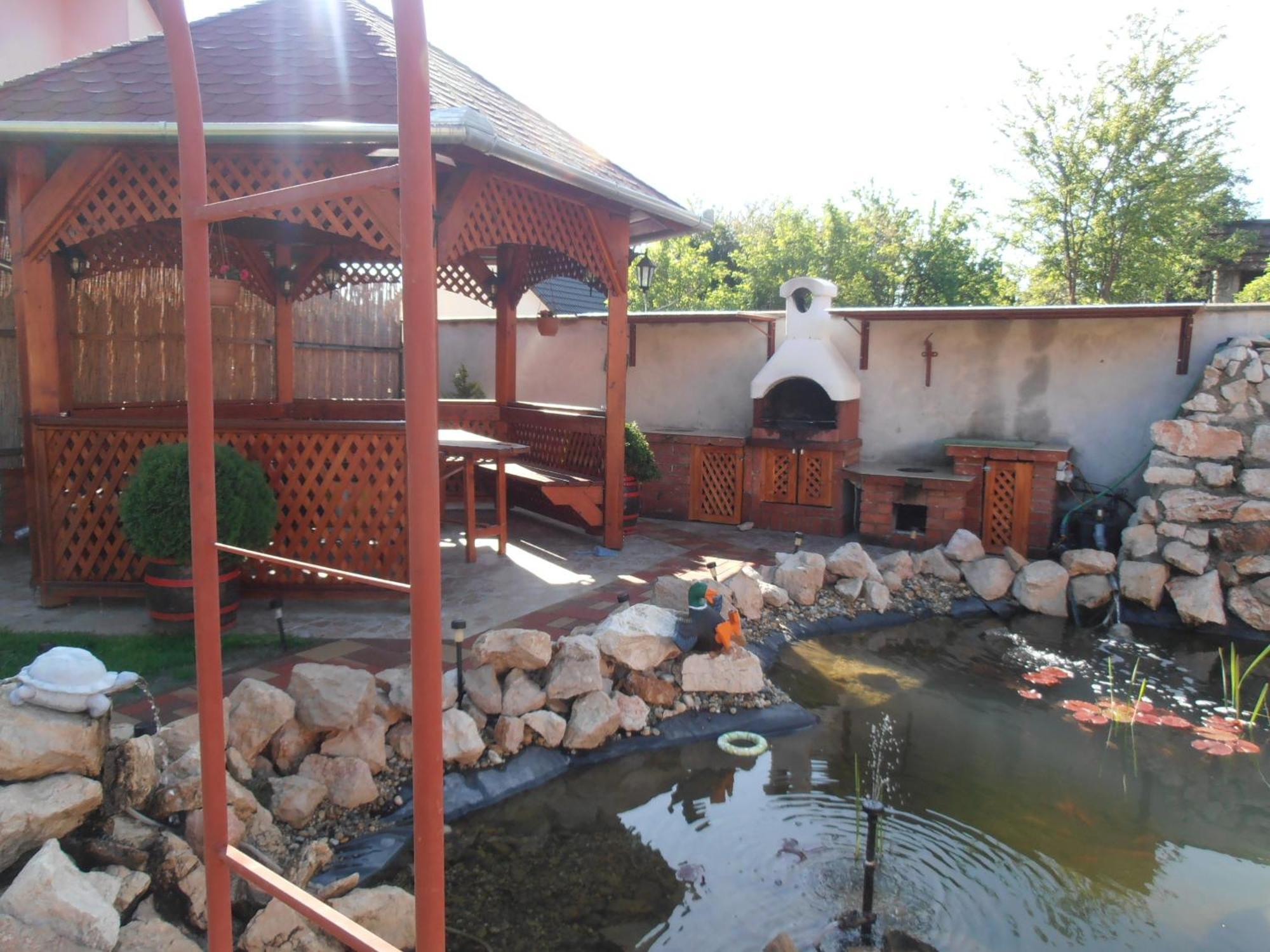 Harkány Gal Apartmanhaz מראה חיצוני תמונה