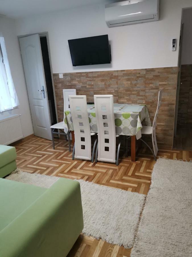 Harkány Gal Apartmanhaz מראה חיצוני תמונה