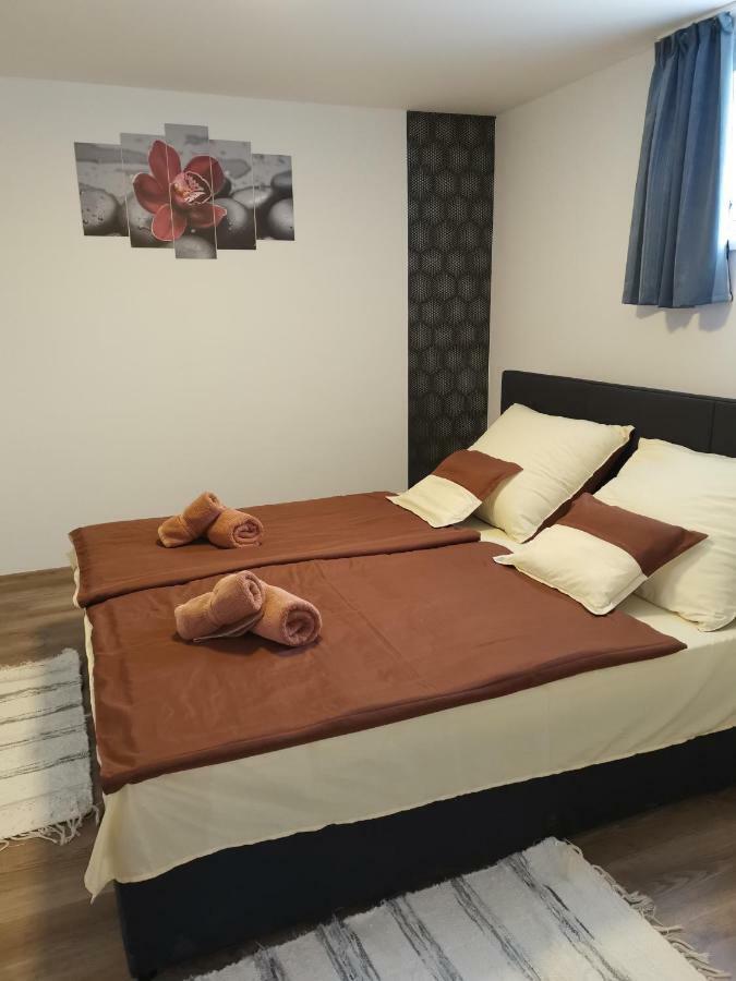 Harkány Gal Apartmanhaz מראה חיצוני תמונה