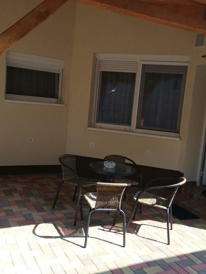 Harkány Gal Apartmanhaz מראה חיצוני תמונה
